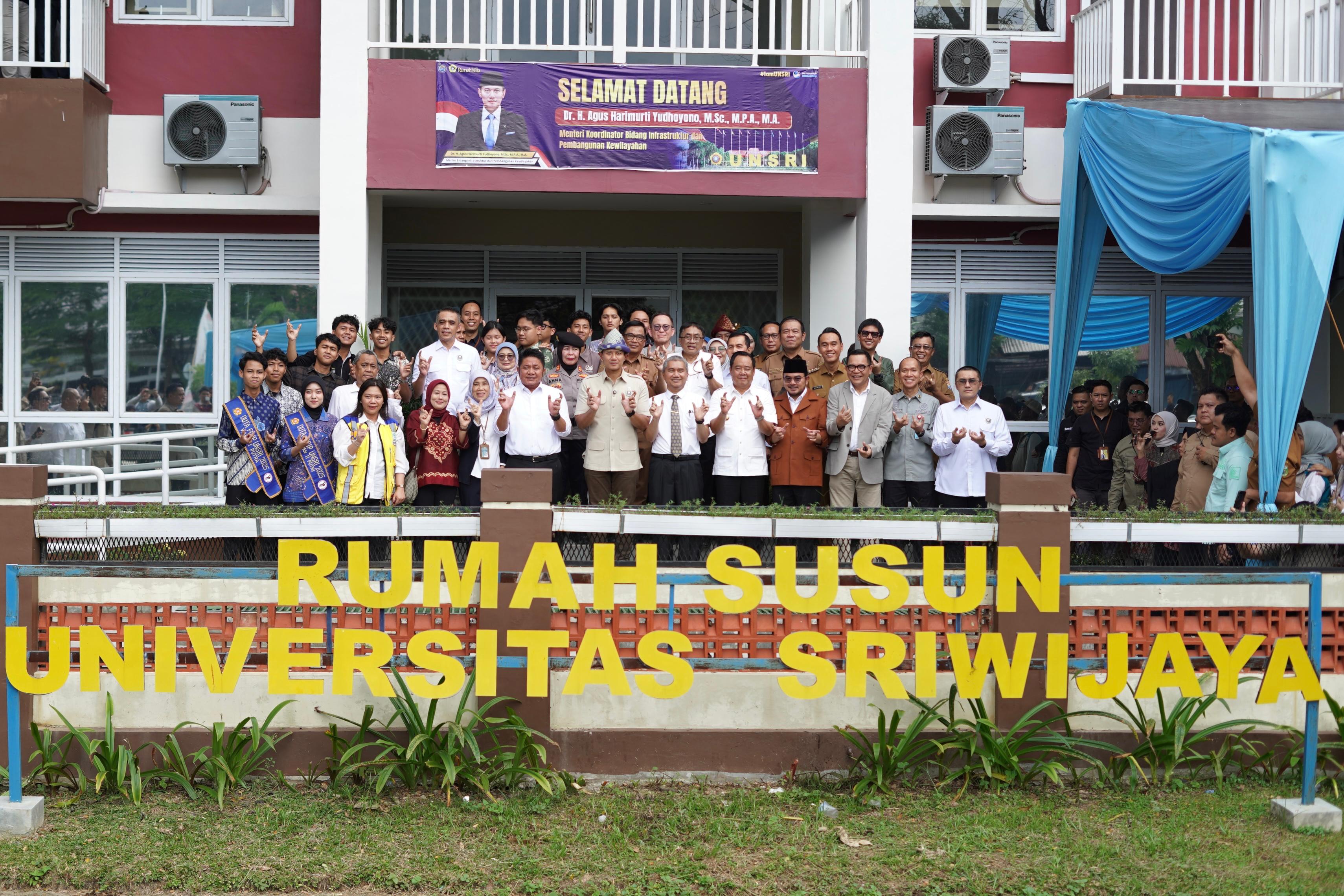 Menko AHY Tinjau Rusun Mahasiswa Unsri Palembang