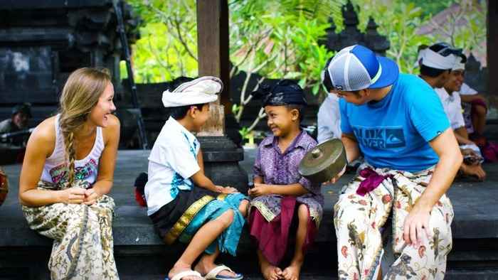 Menurut Warga Korea Selatan Kebiasaan di Indonesia Banyak yang Unik , Hingga Membuat Mereka Terkejut