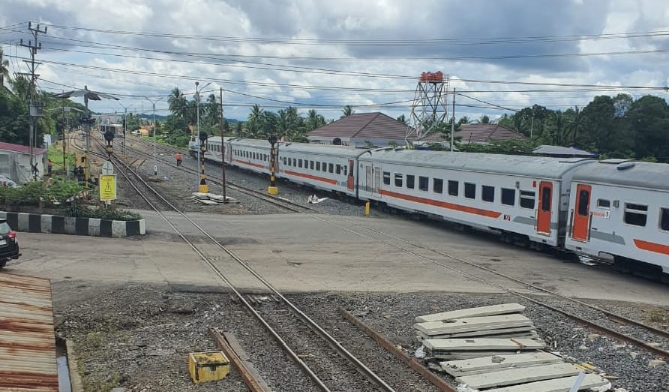 PT KAI Ujicoba Operasi Jalur Ganda Stasiun Muara Enim-Muara Lawai