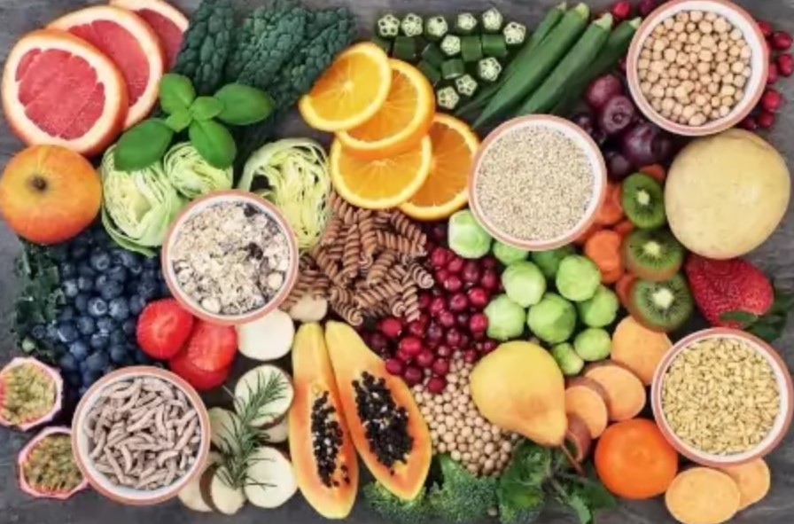 Ini Dia 4 Rekomendasi Jenis Makanan yang Baik untuk Sahur dan Berbuka Puasa