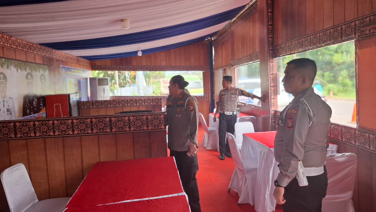 Kasatlantas Polres Muara Enim Periksa Kesiapan Posyan Enim II dan Belimbing