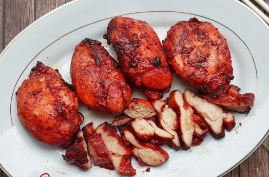 Kamu Harus Tahu, Ini Dampak Buruk Konsumsi Ayam Bakar Berlebih Bagi Kesehatan