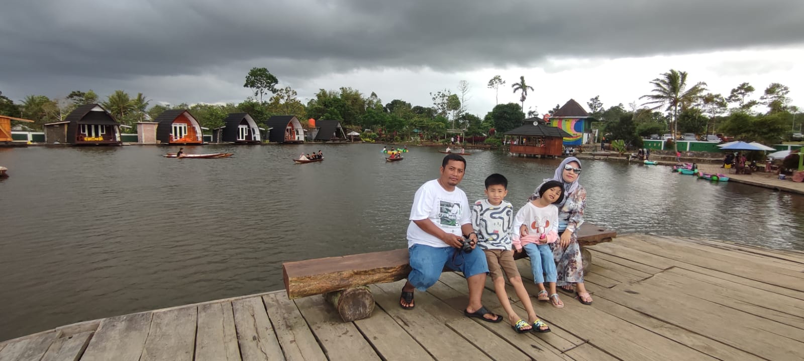 Liburan ke Pagaralam….Rasakan Sensasi Menginap di  Villa Tepi Danau