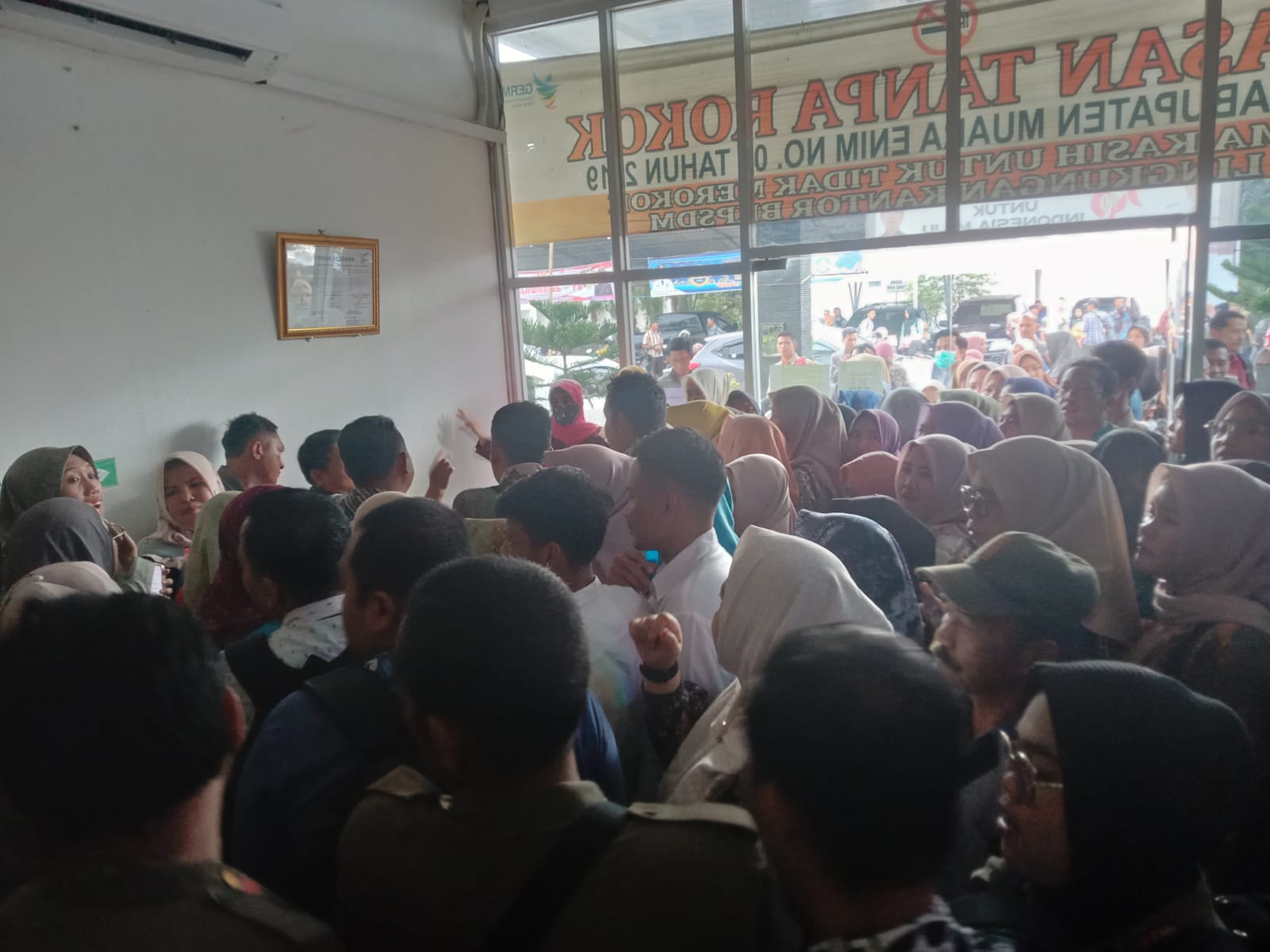 Lakukan Pemberkasan, PPPK Padati Kantor BKPSDM Muara Enim