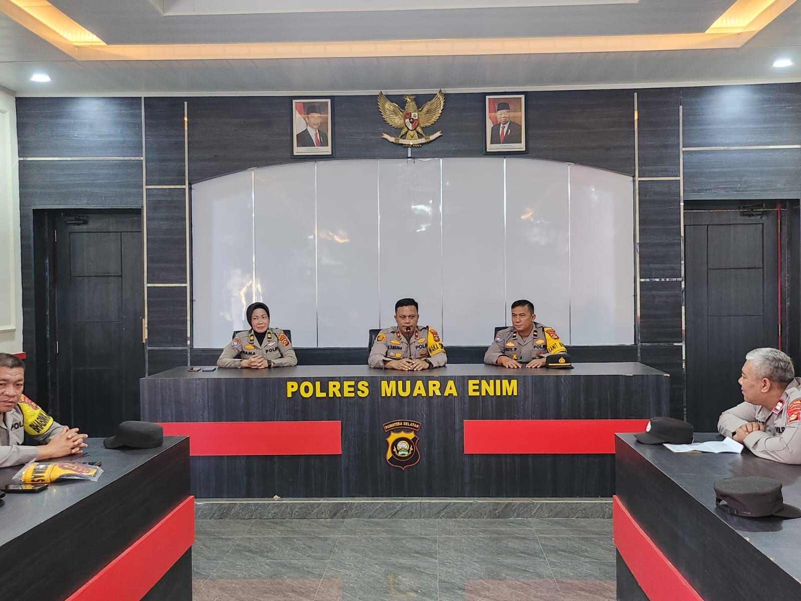 Polres Muara Enim Gelar Anev Bhabinkamtibmas dan Anggota Sat Binmas