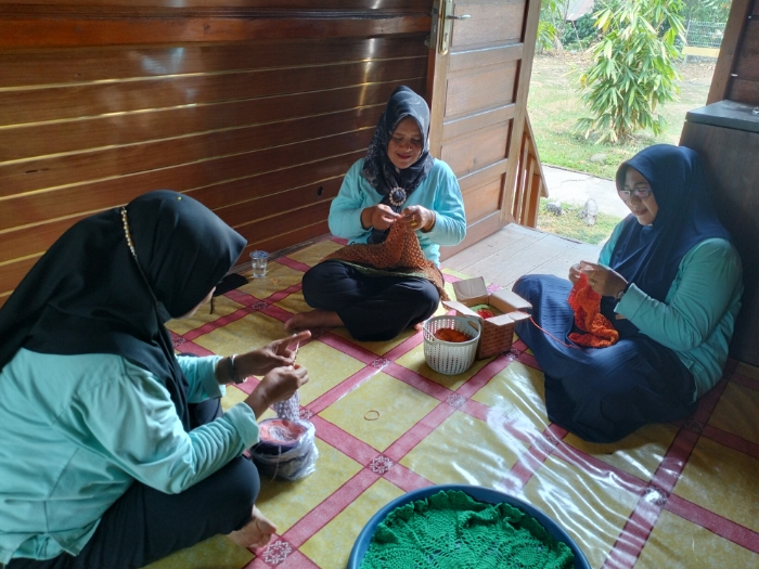 Cerita Usaha Kerajinan Rajut Binaan PT Bukit Asam, dari Hobi Jadi Cuan