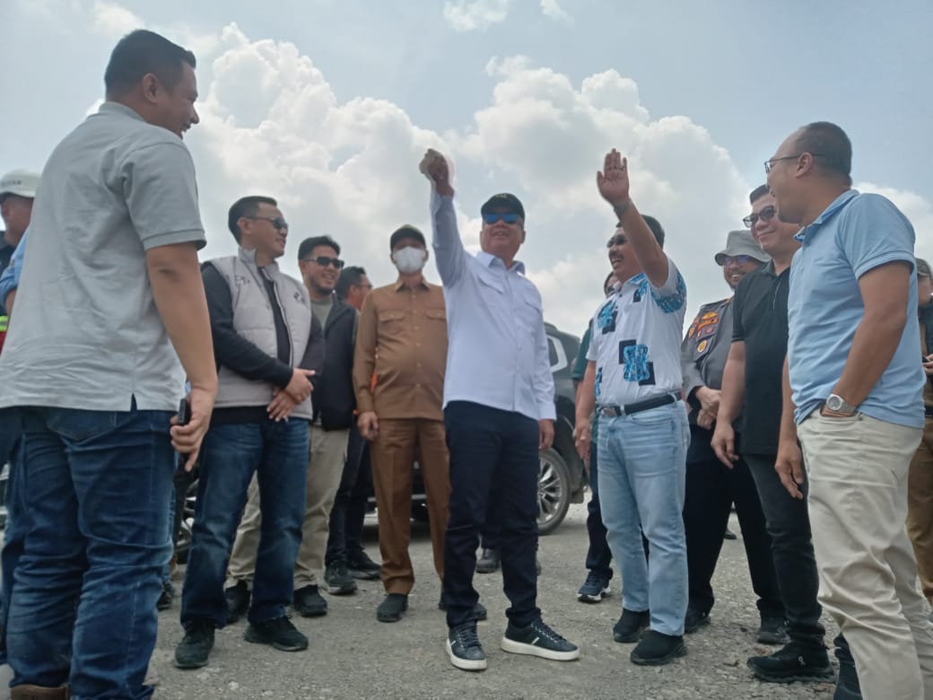 Wagub Cik Ujang Sebut Jalan Khusus Pertambangan Sangat Layak dan Terkoneksi