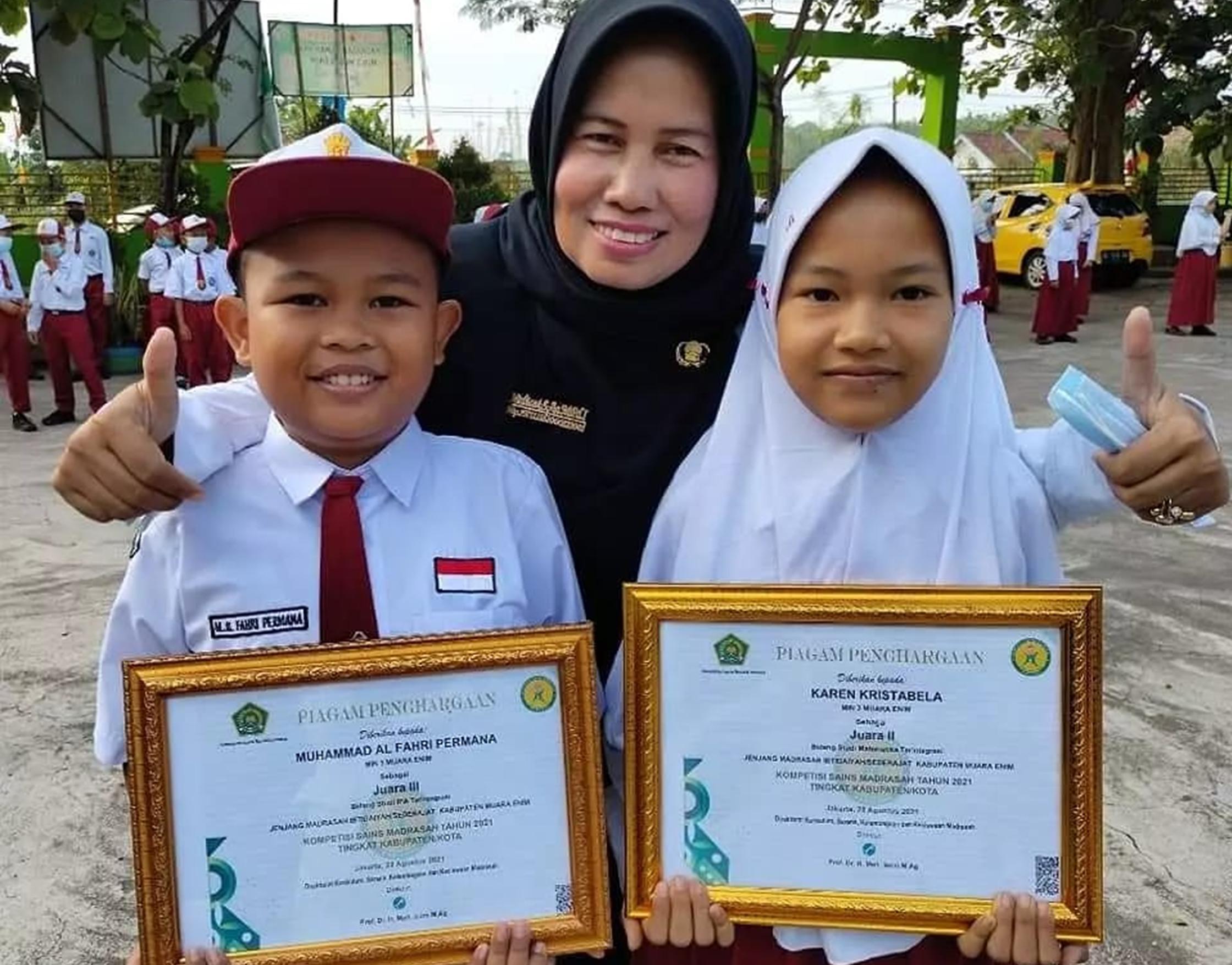 Dua Siswa MIN 3 Muara Enim Juara KSM Kabupaten