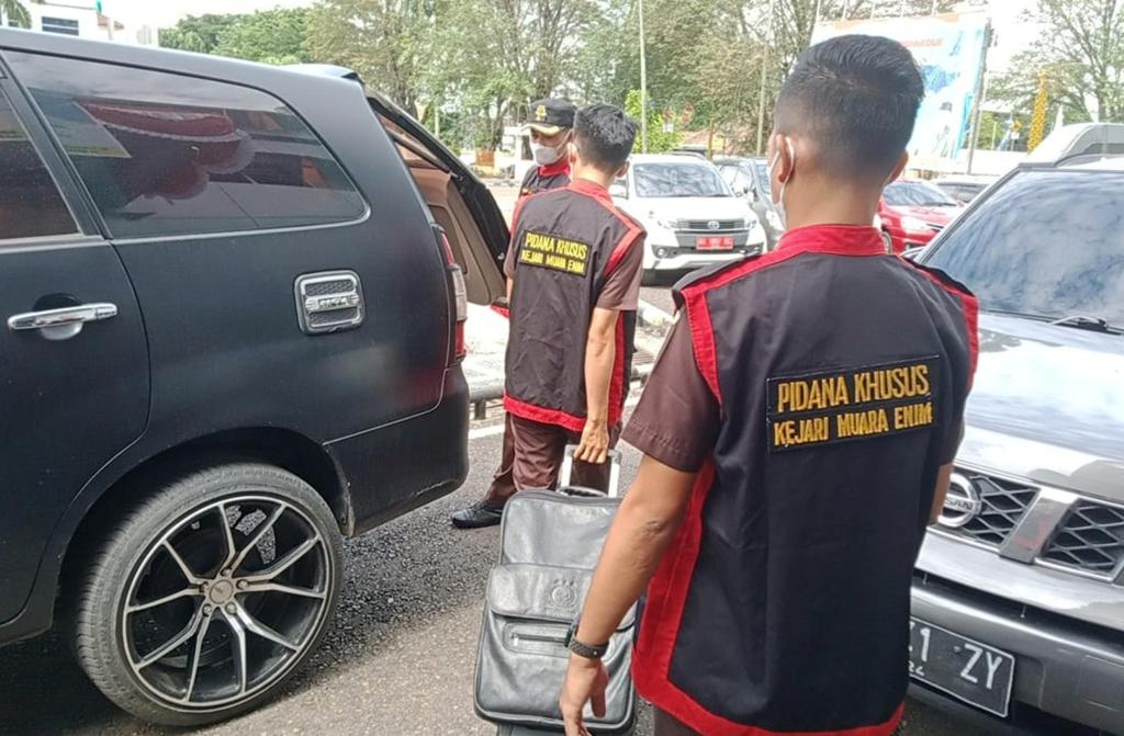 Usut Dugaan Korupsi Proyek Jalan, Tiga Kantor Digeledah Kejari