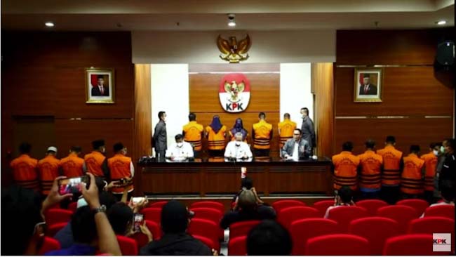 5 Dewan dan 10 Mantan Dewan Muara Enim Ditahan KPK