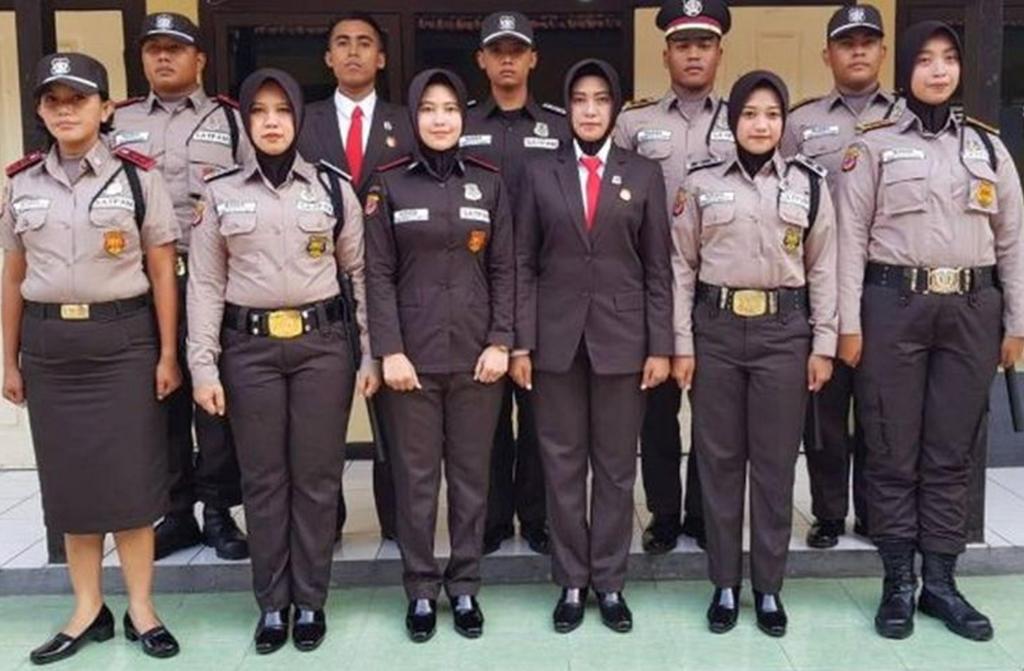 Terlalu Mirip Seragam Polisi, Warna Seragam Satpam Bakal Diubah Lagi