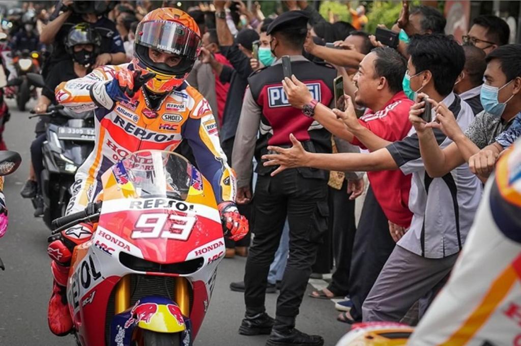 Parade MotoGP, Marc Marquez dan Kawan-kawan Sapa Warga