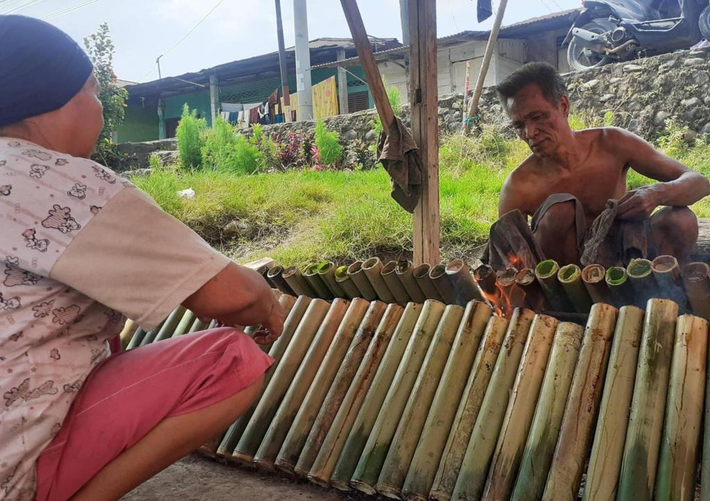 Berkah Ramadan, Penjualan Lemang Meningkat