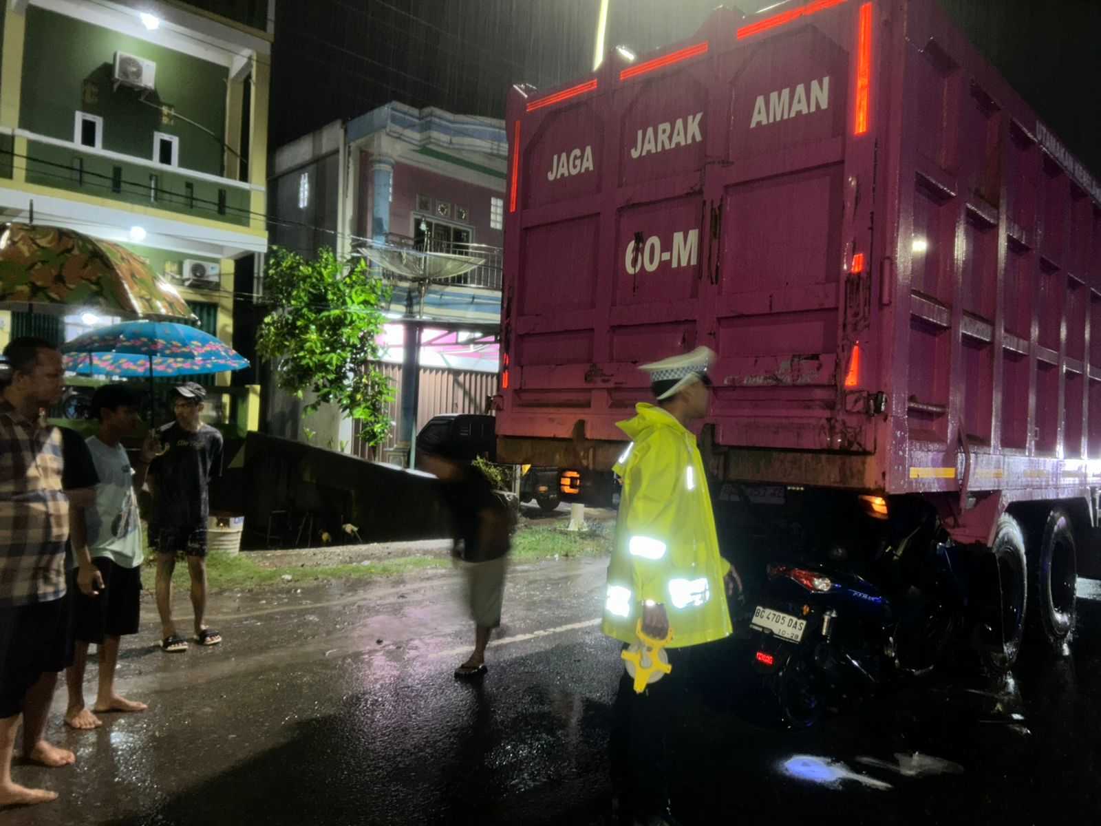 Tabrak Truk Tronton Berhenti, Pelajar di Muara Enim Meninggal Dunia di Tempat