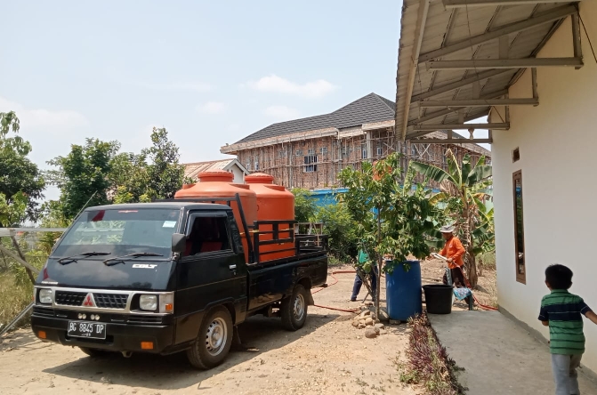 Sumur Mulai Mengering, Warga Muara Enim Terpaksa Beli Air