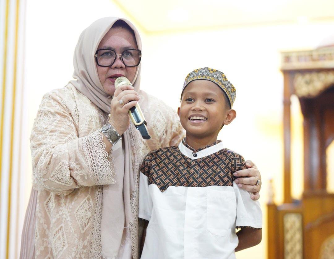Tebar Berkah Ramadan, Makmurkan Masjid
