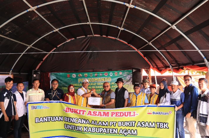 PT Bukit Asam Salurkan Bantuan untuk Korban Banjir Bandang di Kabupaten Agam dan Tanah Datar