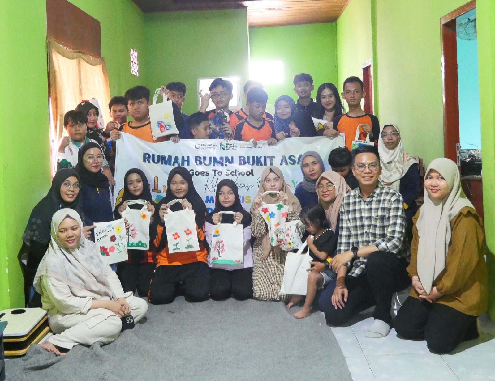 Sentuh Anak Spesial, PTBA Wujudkan Pendidikan Inklusif Lewat Kelas Kreasi