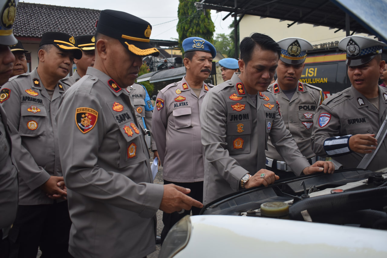 Dukung Pelayanan Prima, Kapolres Muara Enim Cek Kesiapan Kendaraan Dinas