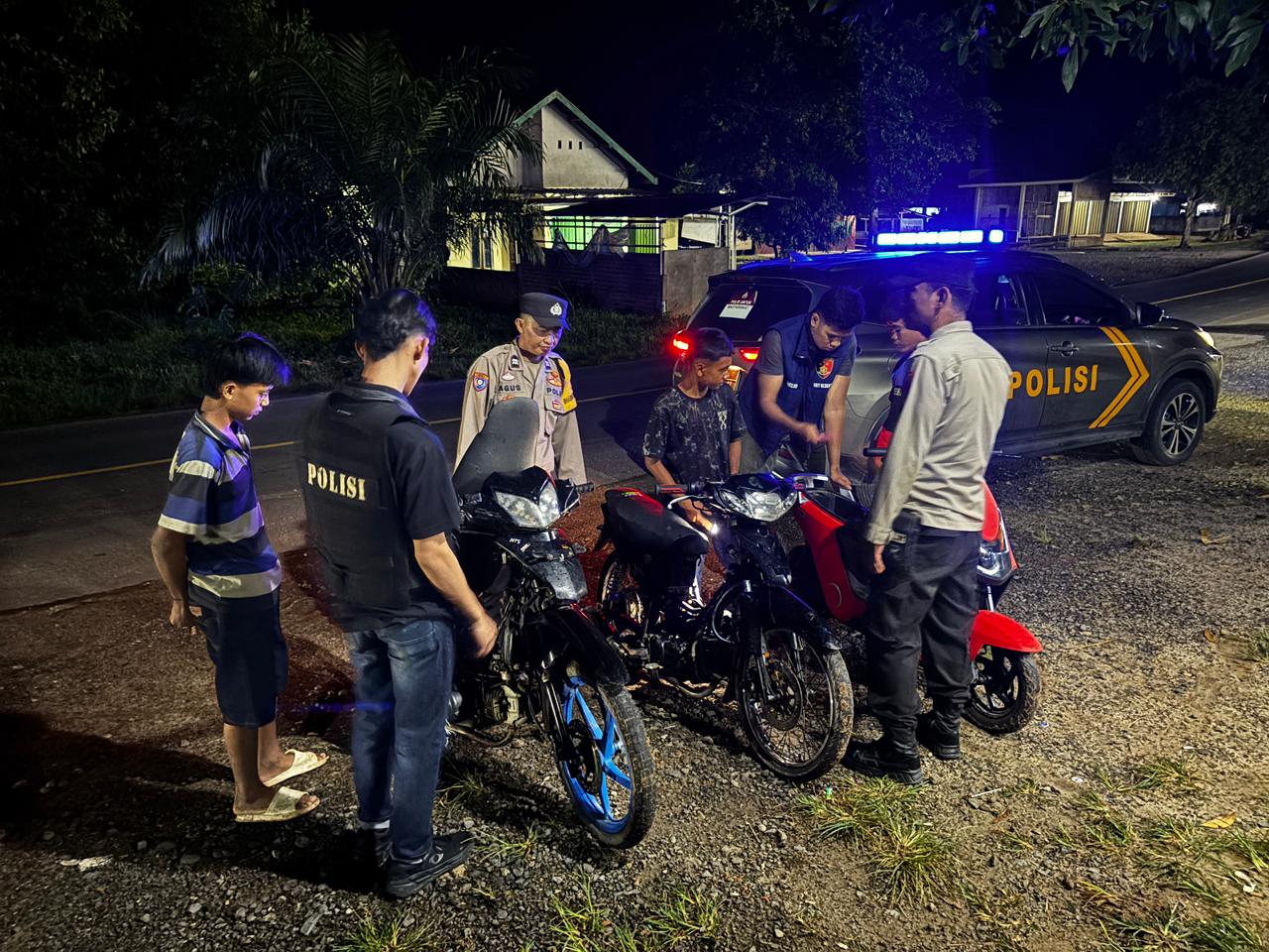 Polisi di Muara Enim Gelar Patroli Malam Wujudkan Keamanan dan Ketertiban Masyarakat yang Kondusif 