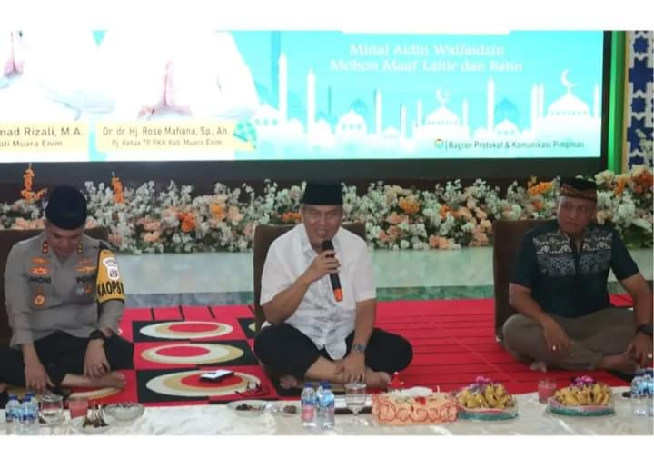 Tutup Ibadah Puasa Ramadan dengan Dzikir dan Doa Bersama