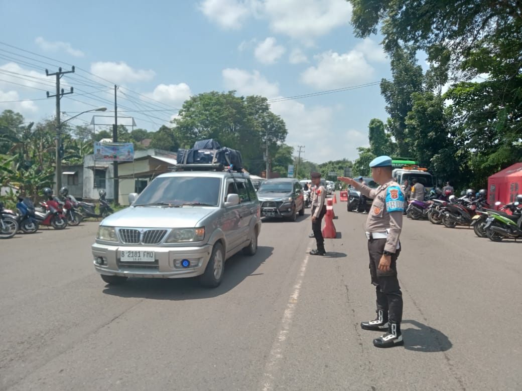 Pemudik Lewati Jalan Lintas Tengah Sumatera Mulai Ramai, Mayoritas Plat Luar Sumsel