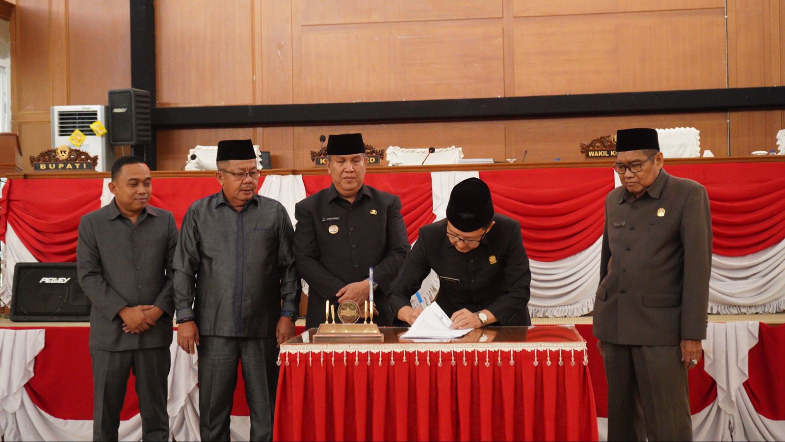 DPRD Muara Enim Setujui LKPJ Tahun 2023 dengan Catatan