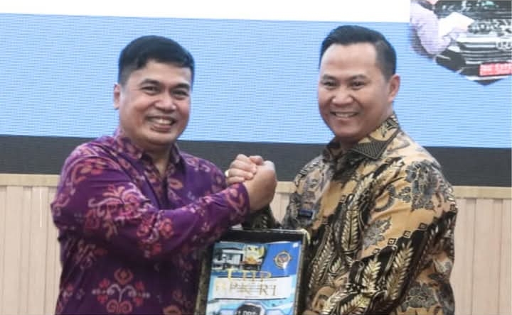 Pj Bupati Muara Enim Terima LHP Atas Belanja Daerah Tahun Anggaran 2024 dari BPK