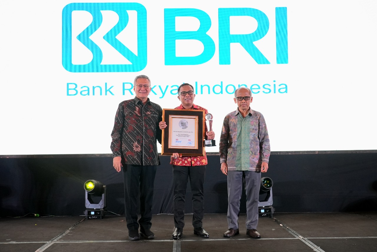 BRI Dinobatkan Sebagai Perusahaan dengan Tata Kelola Terbaik di Penghargaan Indonesia Trusted Companies 2025