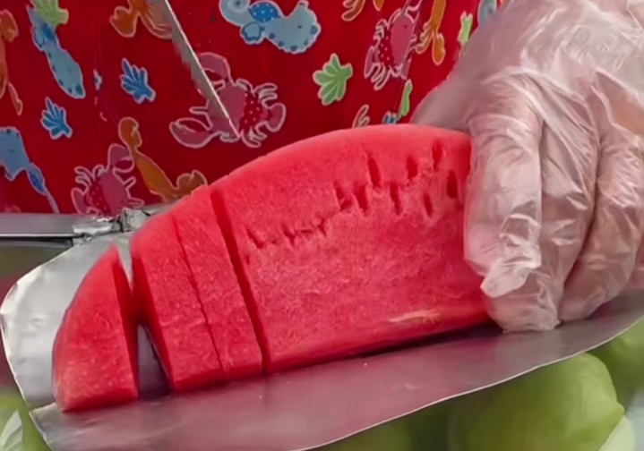 Konsumsi Semangka Tiap Hari, Ini Manfaatnya untuk Kesehatan