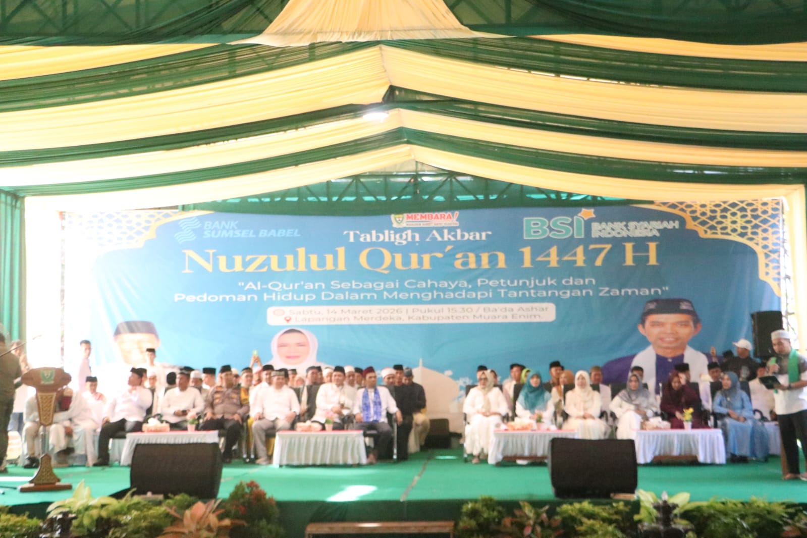 UAS Isi Tabligh Akbar Nuzulul Quran Pemkab Muara Enim, Ribuan Warga Padati Lapangan Merdeka