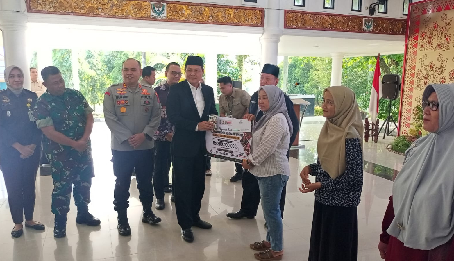 Bupati Edison Luncurkan Program UMKM Baznas MEMBARA Berupa Bantuan Modal Usaha kepada 200 Mustahik
