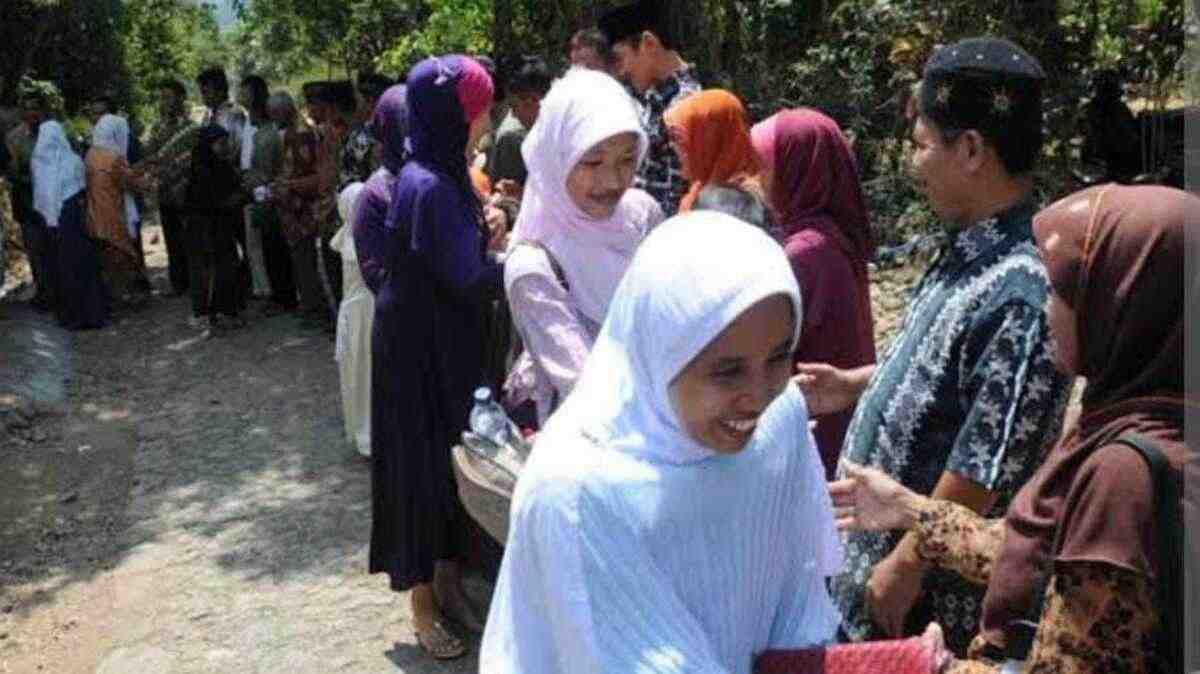Makna dan Tradisi Idul Fitri di Indonesia yang Wajib Kalian Ketahui 