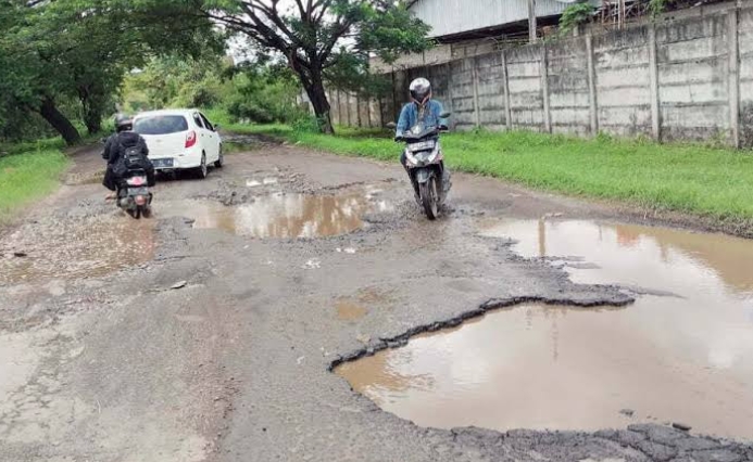 10 Provinsi dengan Kerusakan Jalan Terbanyak