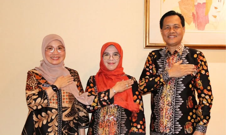 Selamat! Muara Enim Juara 1 Cakupan Imunisasi Rutin Tingkat Nasional