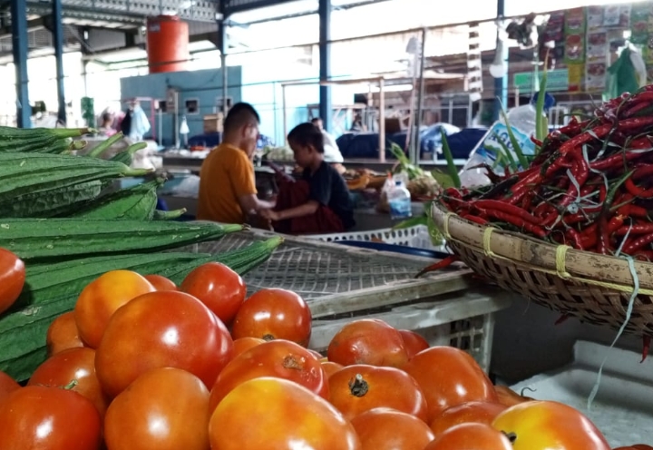 Jelang Ramadan Harga Sembako di Muara Enim Masih Stabil