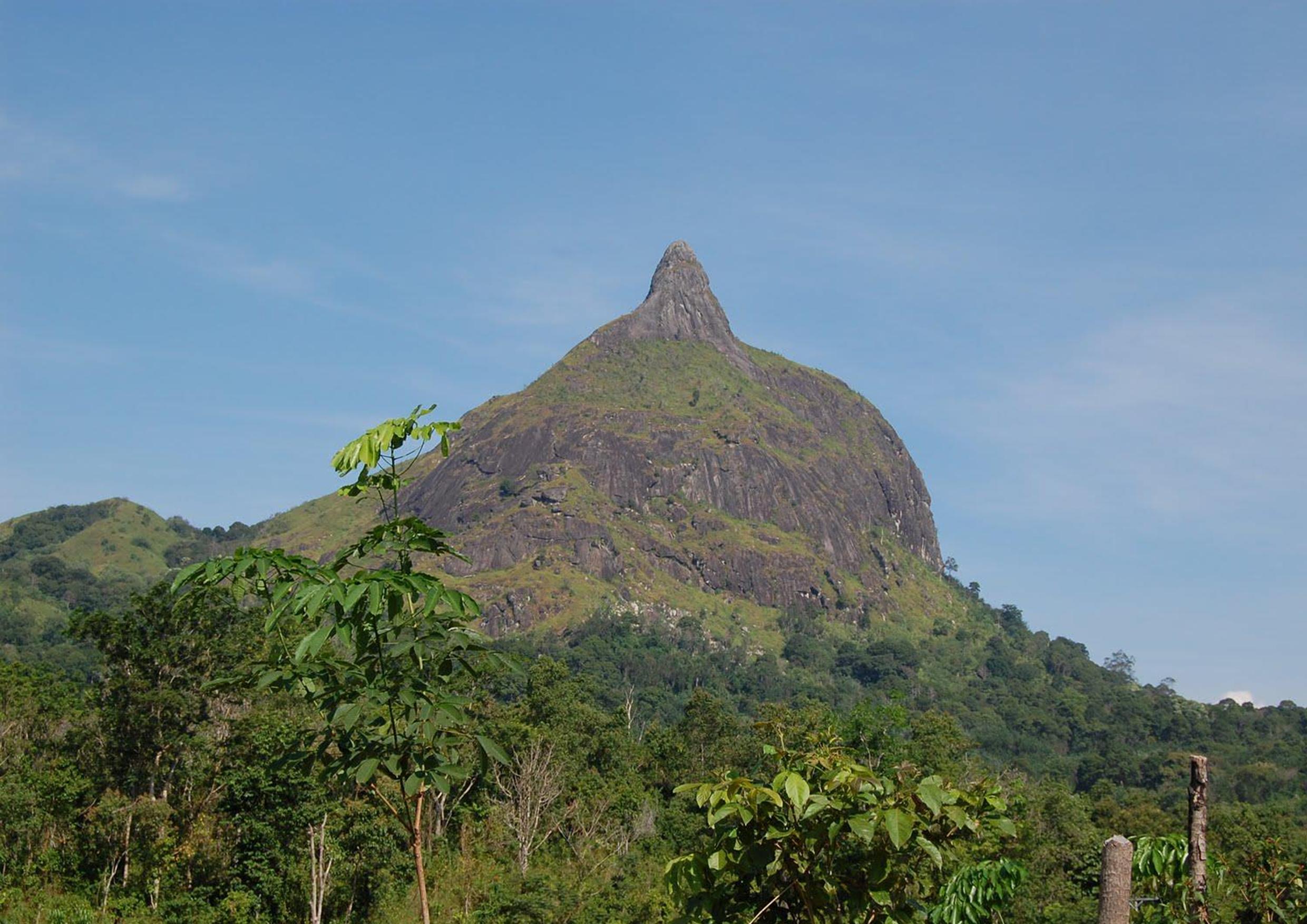 Oh, Ternyata Ini Filosofi Bukit Serelo di Lahat yang Berbentuk Telunjuk