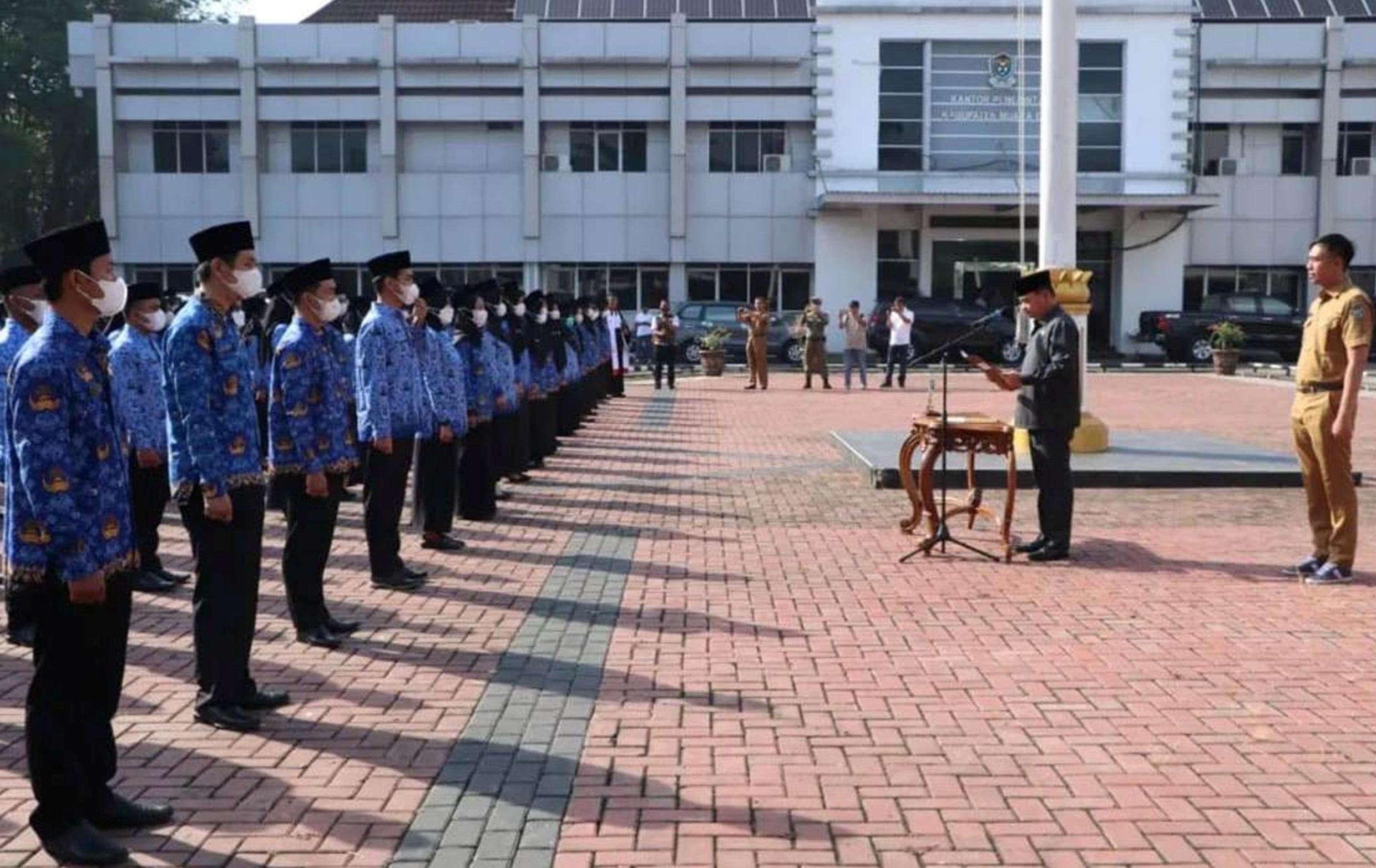 244 PNS Pemkab Muara Enim Diambil Sumpah