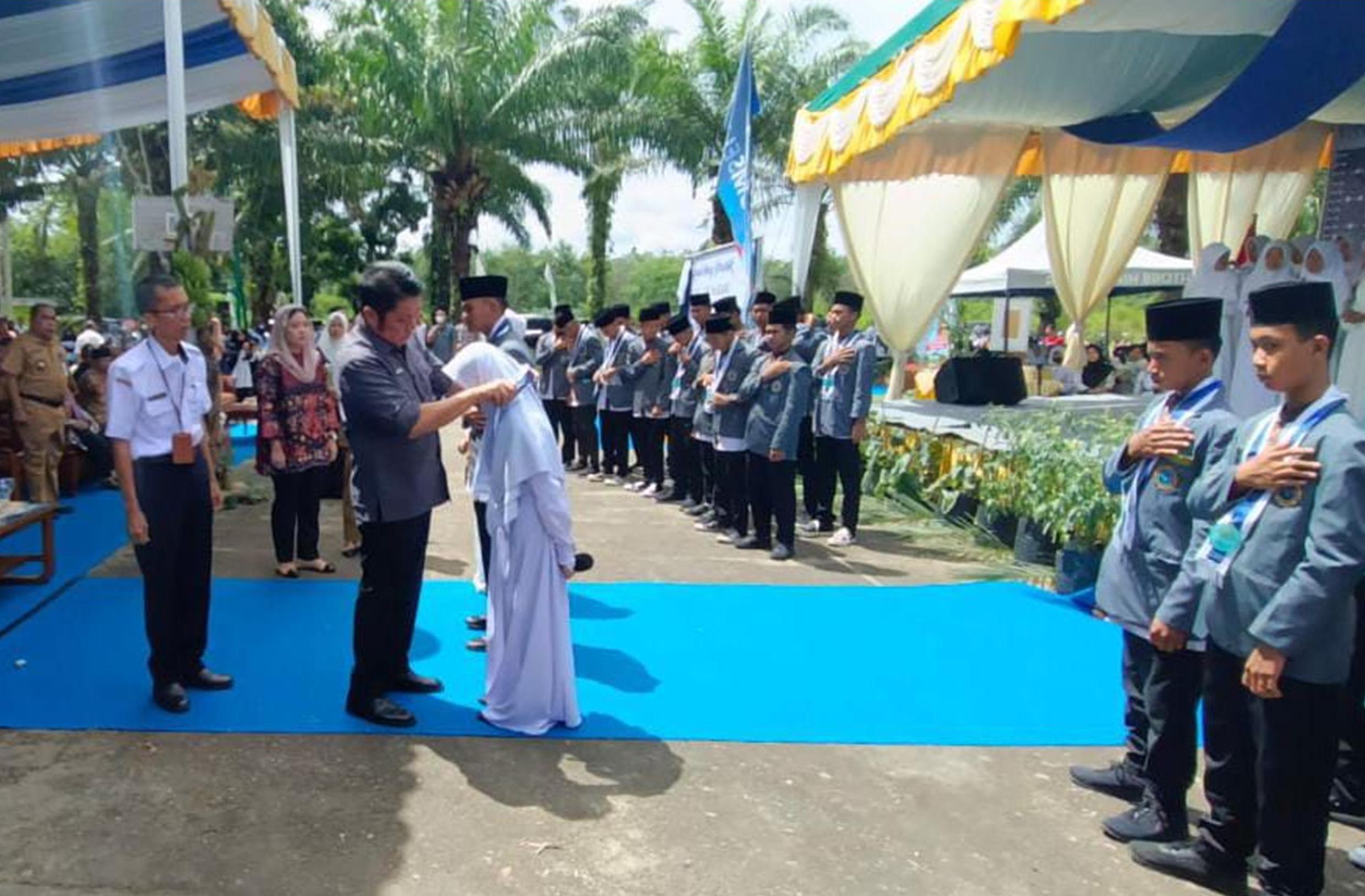Gubernur Herman Deru Wisuda Tahfidz Quran Siswa SMK Negeri 1 Gelumbang