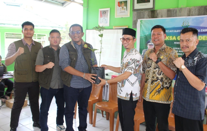 Kejari Muara Enim Dorong Pemanfaatan Pekarangan Rumah