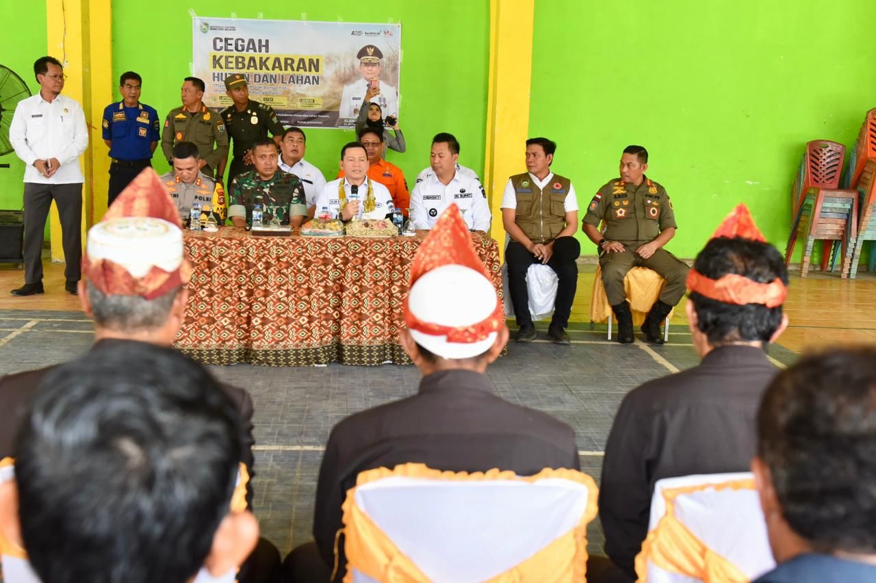 Pj Gubernur Sumsel Ingatkan Masyarakat Muara Enim Tidak Membuka Lahan Pertanian dengan Cara Dibakar