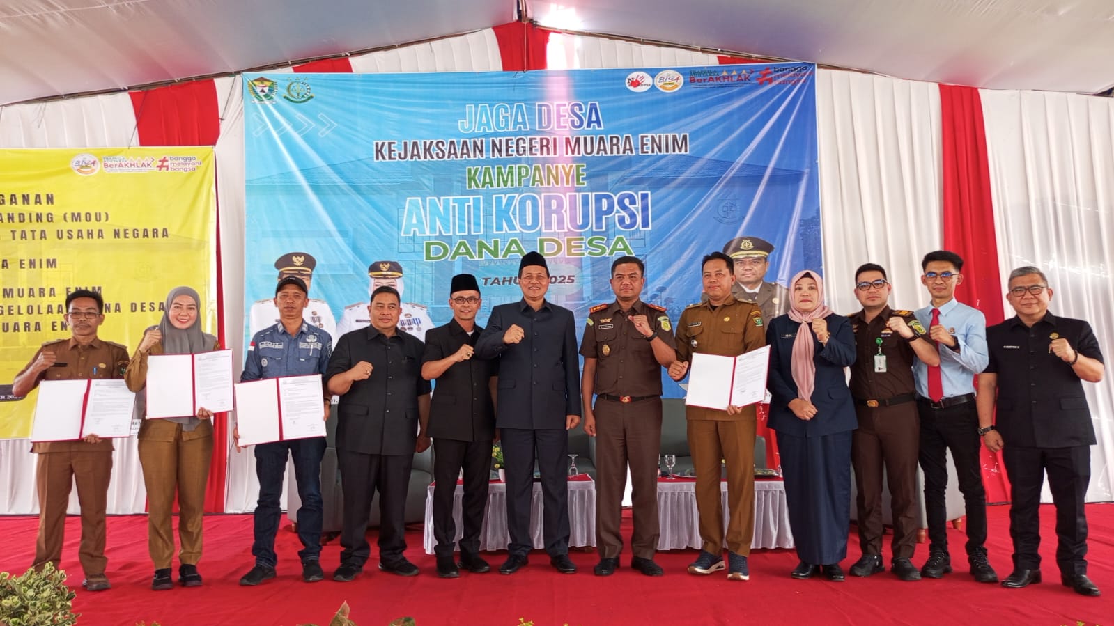 246 Kepala Desa se-Kabupaten Muara Enim Teken Pakta Integritas Anti Korupsi