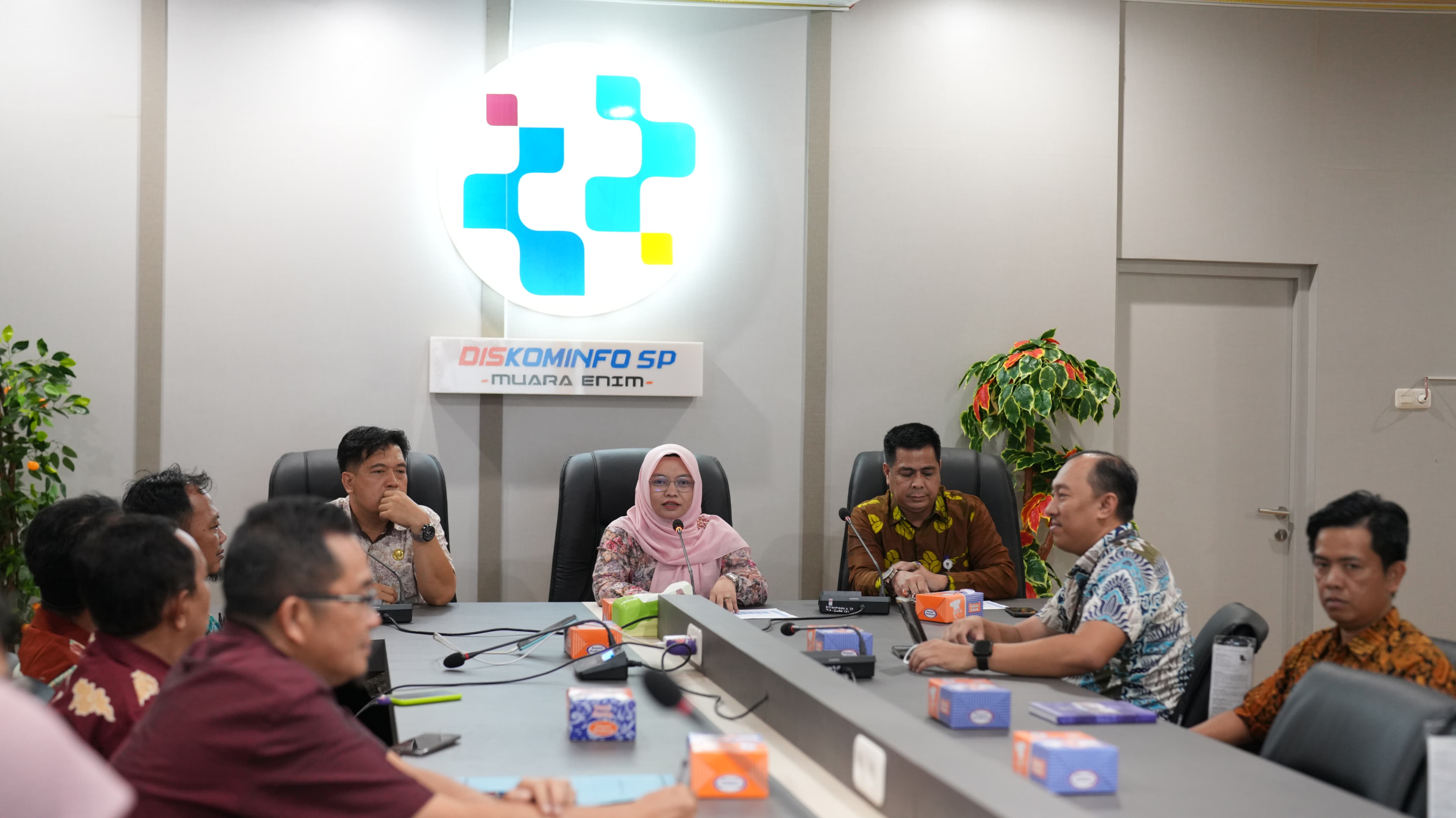 Pemkab Kaur Studi Tiru ke Diskominfo-SP Muara Enim