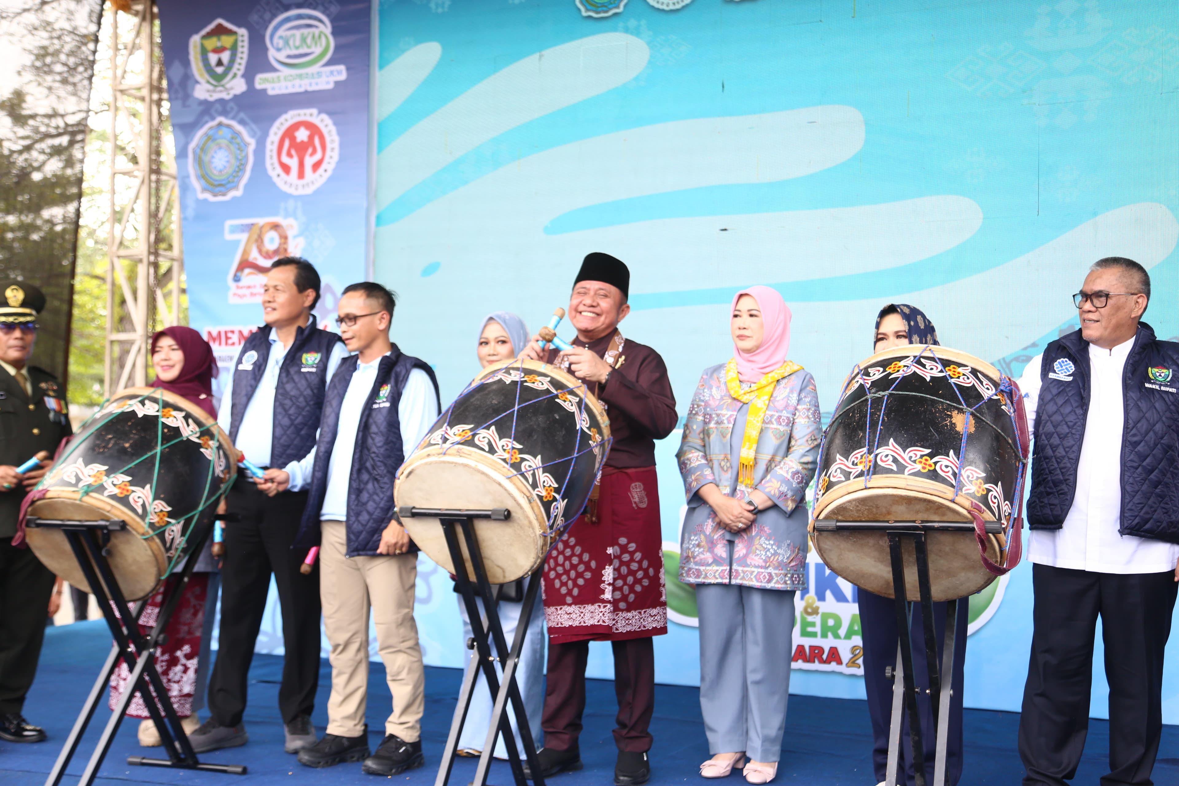 Dorong UMKM Naik Kelas, Gubernur Herman Deru Minta Pelaku Usaha Bangun Identitas Khas Muara Enim