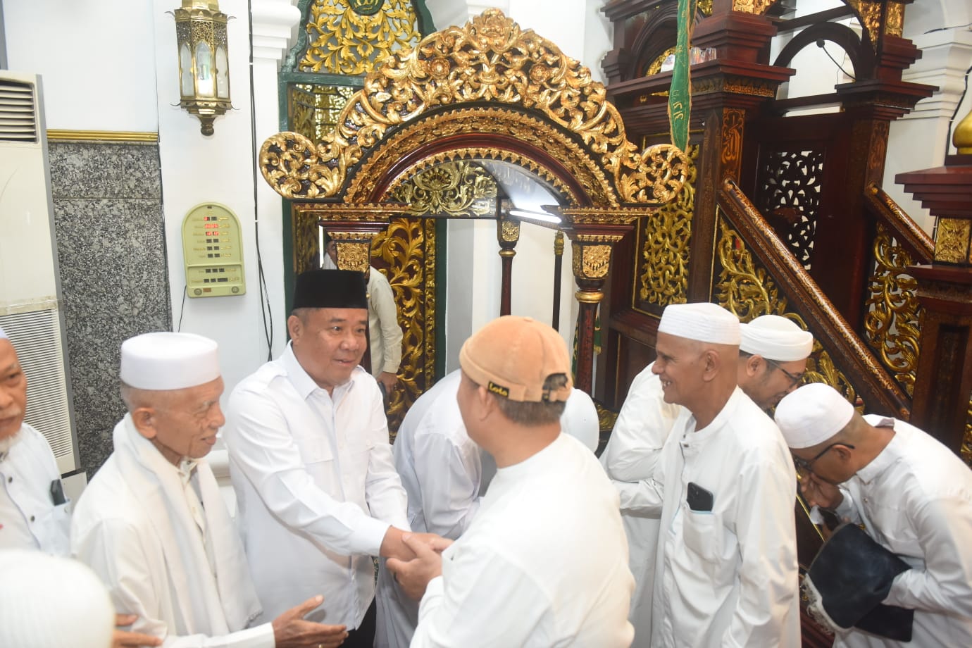 Wagub Sumsel Pererat Silaturahmi dengan Jemaah Masjid Sultan Mahmud Badaruddin II