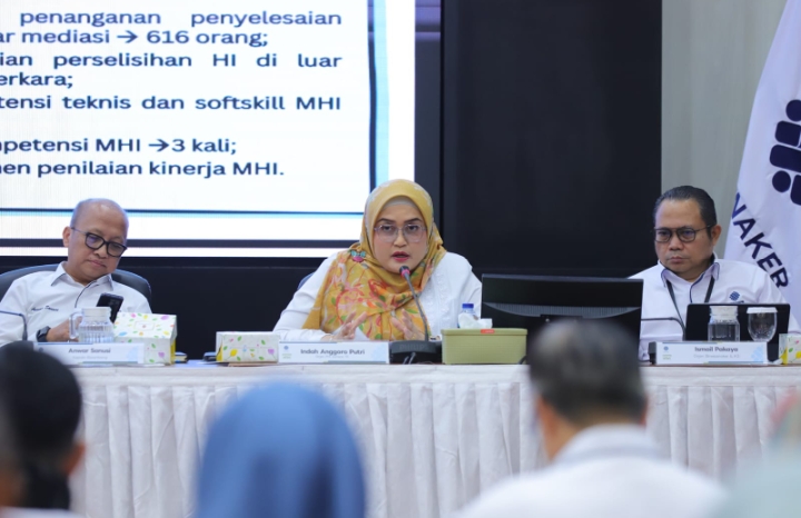 Kemnaker Siapkan Penguatan Hubungan Industrial 2026: Kerja Tenang, Usaha Pasti