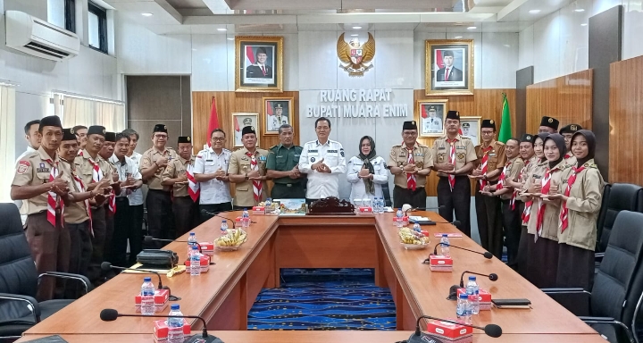 Bupati Edison Dukung Pembinaan Generasi Muda Melalui Kegiatan Kepramukaan