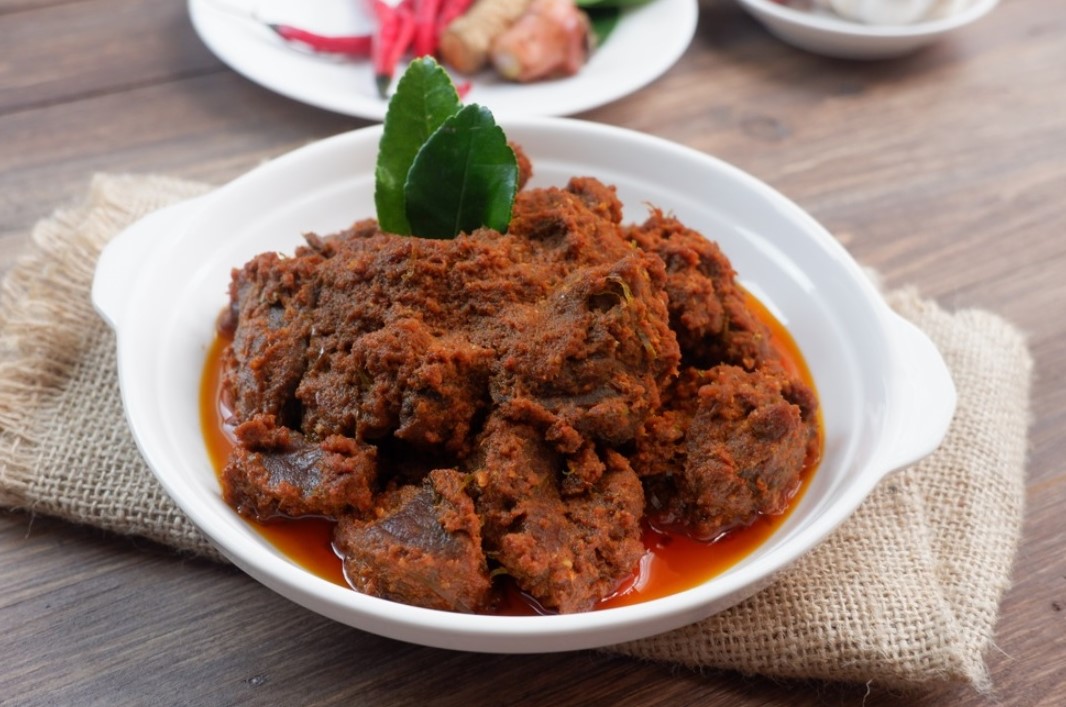 Gurih, Empuk, dan Kaya Rempah! Ini Dia Resep Rendang Daging untuk Lebaran