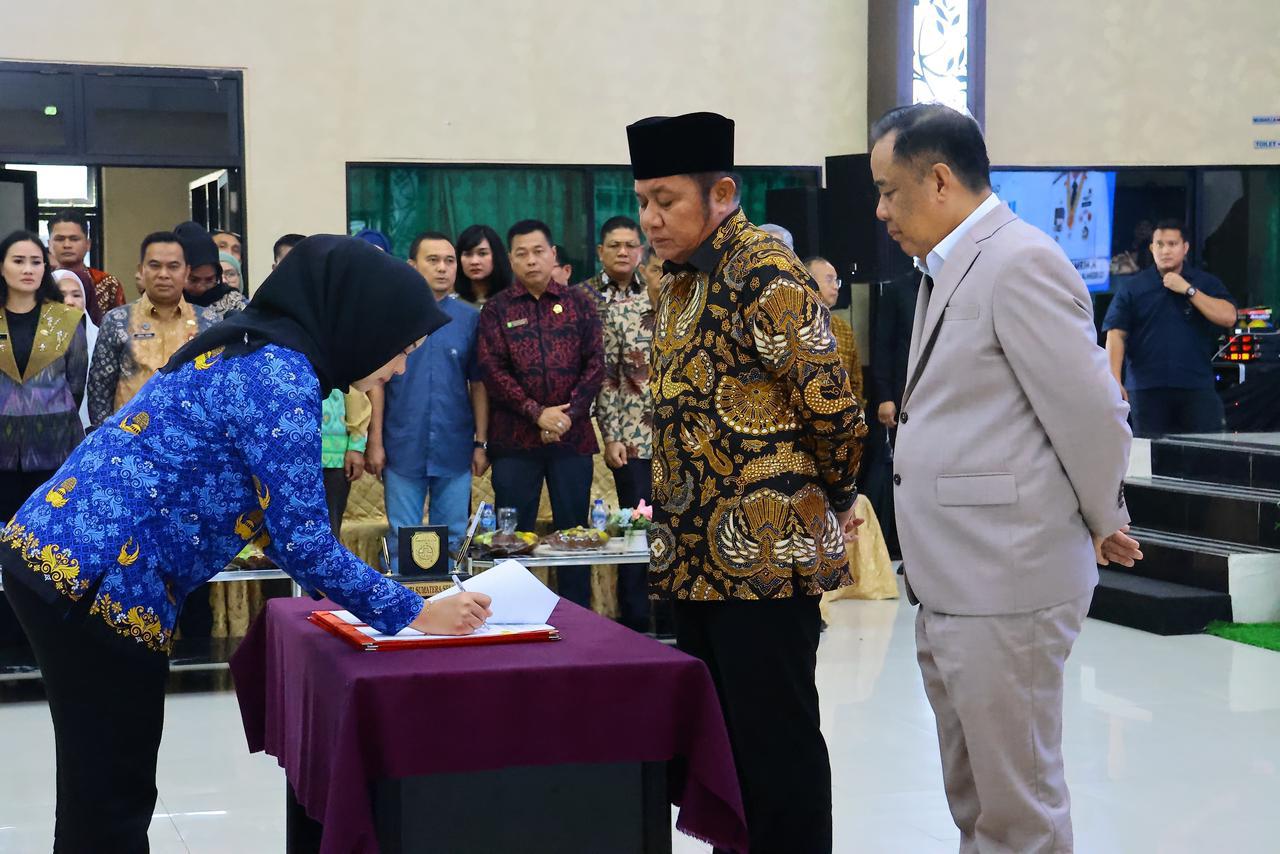1.305 PPPK Tahap II Pemprov Sumsel Dilantik, Gubernur Herman Deru Dorong Lahirnya ASN Profesional