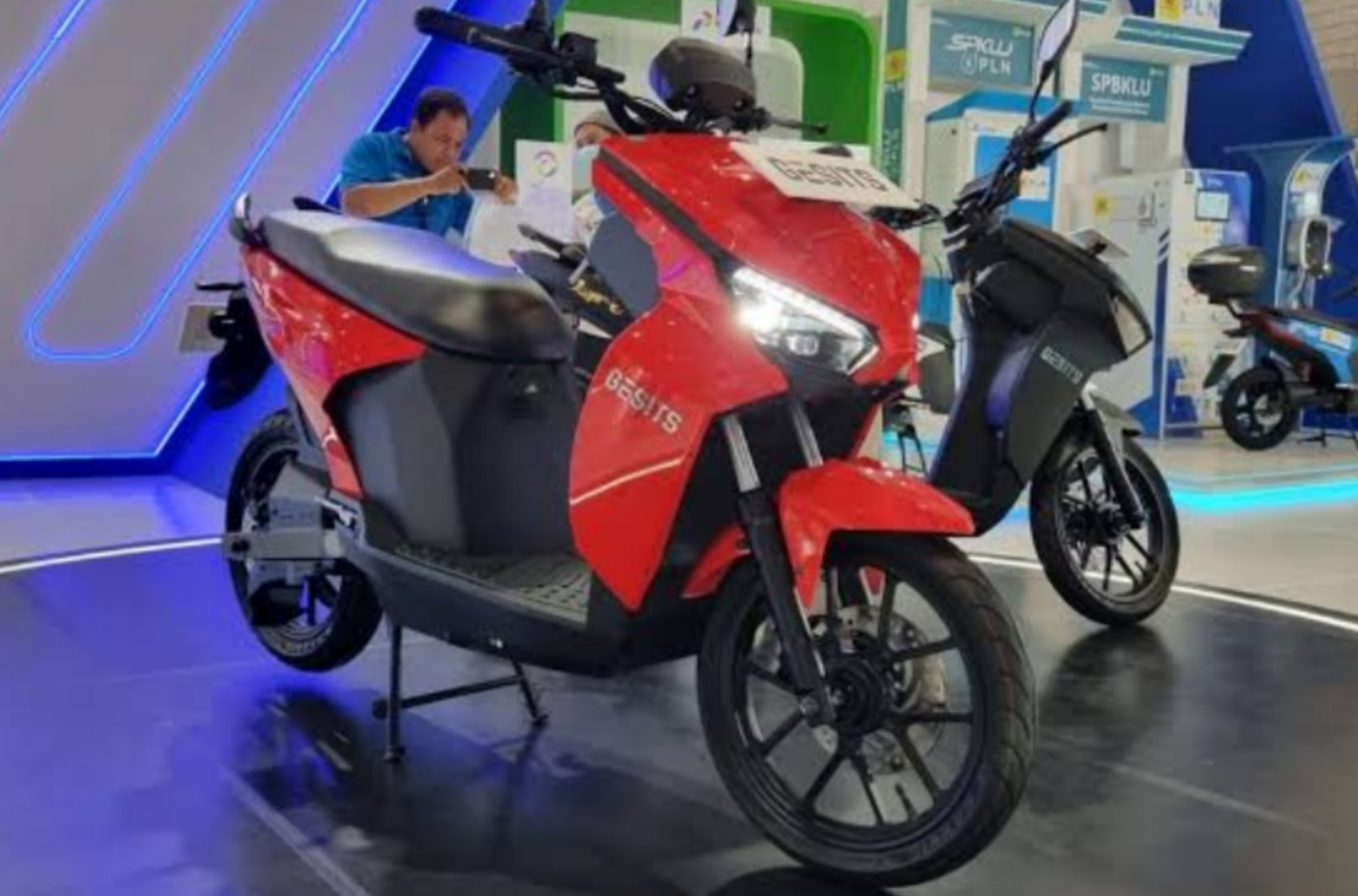 Motor Listrik Gesits Raya, Kendaraan Zero Emisi dengan Jarak Tempuh Jauh dan Dibanderol dengan Harga Fantastis